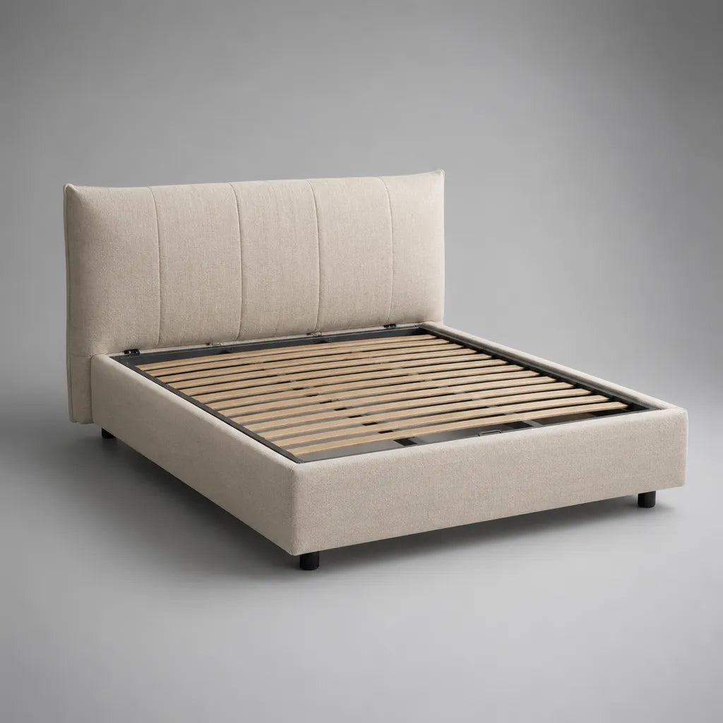 Letto imbottito doppio petto in tessuto beige 160 × 200 cm con letto con latte e struttura in metallo